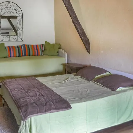 Cozy In With Kitchenette Monclar-de-Quercy